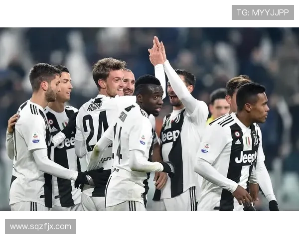 意甲联赛半决赛第二场精彩对决 曼联与尤文图斯鏖战至加时赛决胜负 意甲联赛半决赛第二场精彩对决 曼联与尤文图斯鏖战至加时赛决胜负