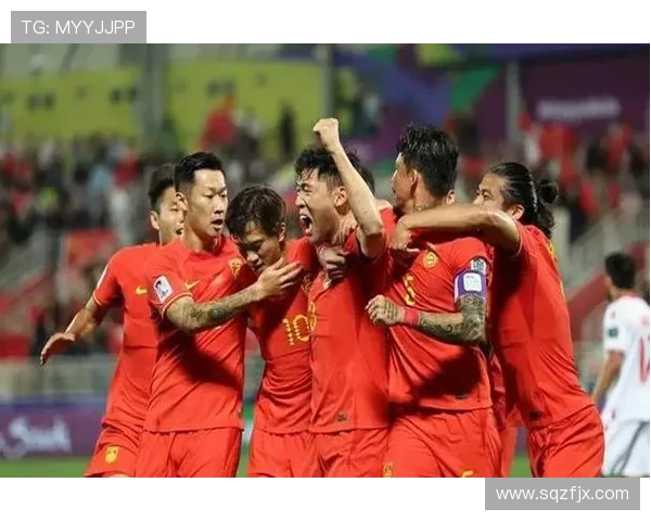 中国男足再创佳绩主场逆转强敌全场拼搏展现新时代奋斗精神 中国男足再创佳绩主场逆转强敌全场拼搏展现新时代奋斗精神