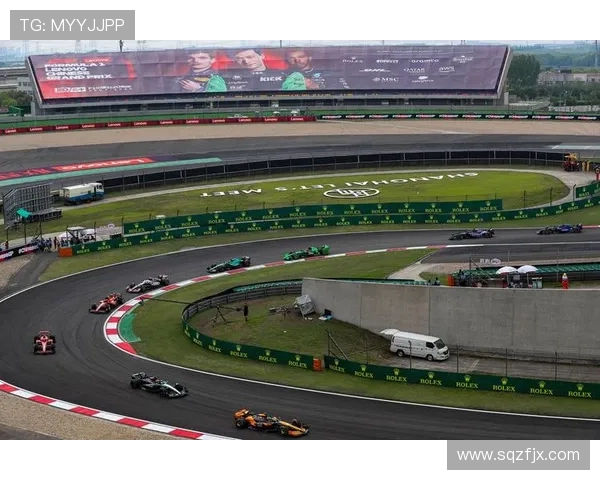 新赛季F1各车队技术革新与阵容调整引发冠军争夺巨大变数趋势明显 新赛季F1各车队技术革新与阵容调整引发冠军争夺巨大变数趋势明显